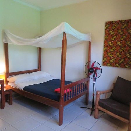 فندق Bikeventures House Uganda جينجا المظهر الخارجي الصورة