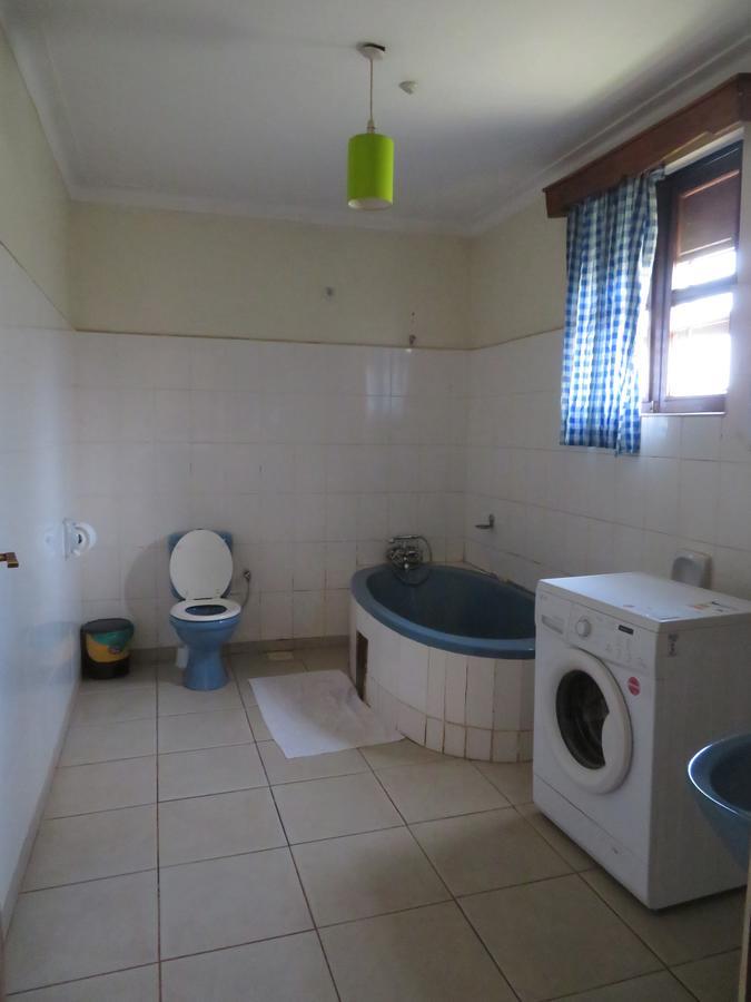 فندق Bikeventures House Uganda جينجا المظهر الخارجي الصورة